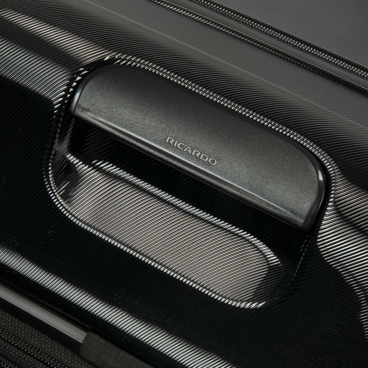 Ricardo Beverly Hills Rodeo Drive 2.0 Expandable 21" Carry On Spinner 12 Ricardo Beverly Hills Rodeo Drive 2.0 Expandable 21" Carry On Spinner - Image 12