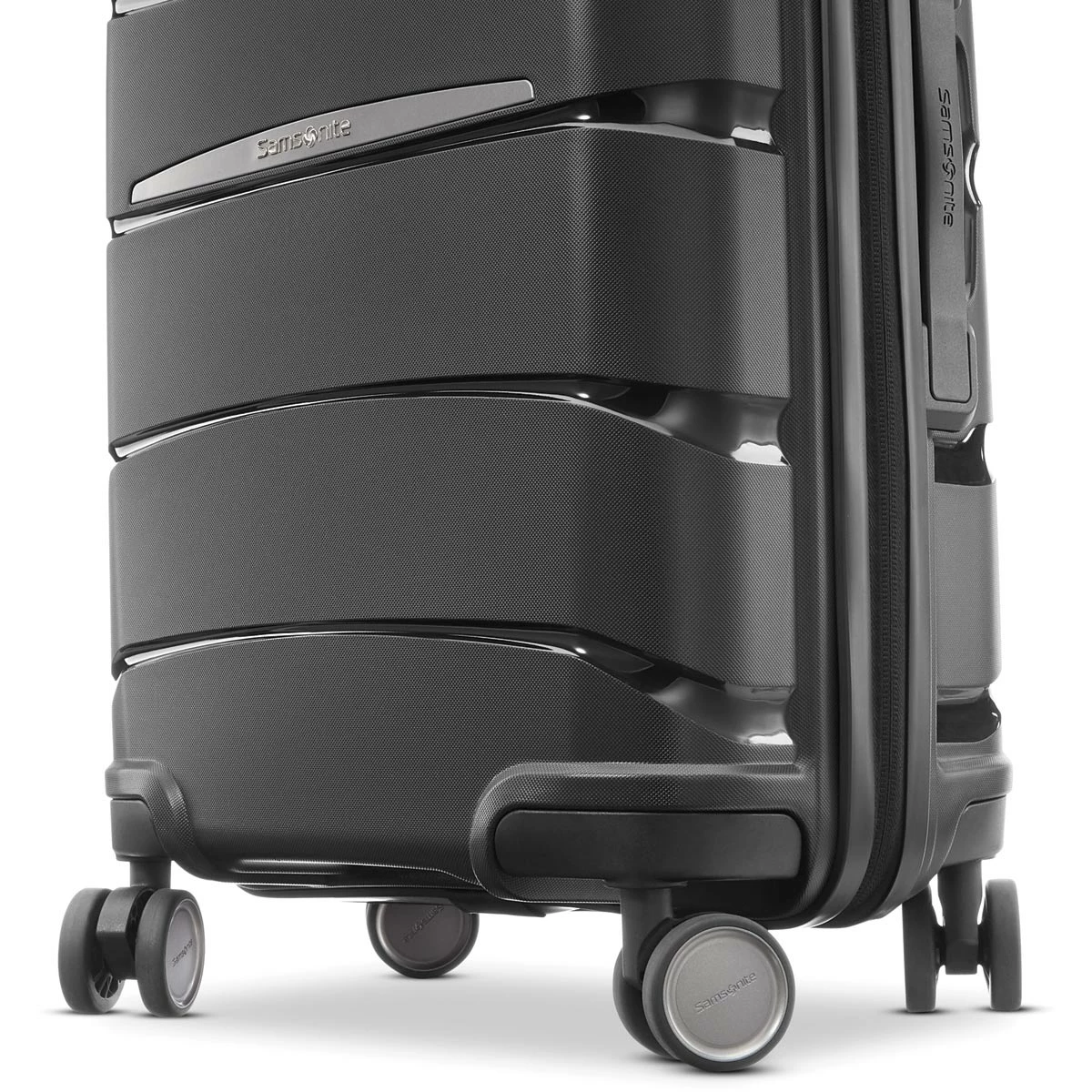Samsonite Outline Pro 22x14x9 Carry On Spinner 5 Samsonite Outline Pro 22x14x9 Carry On Spinner - Image 5