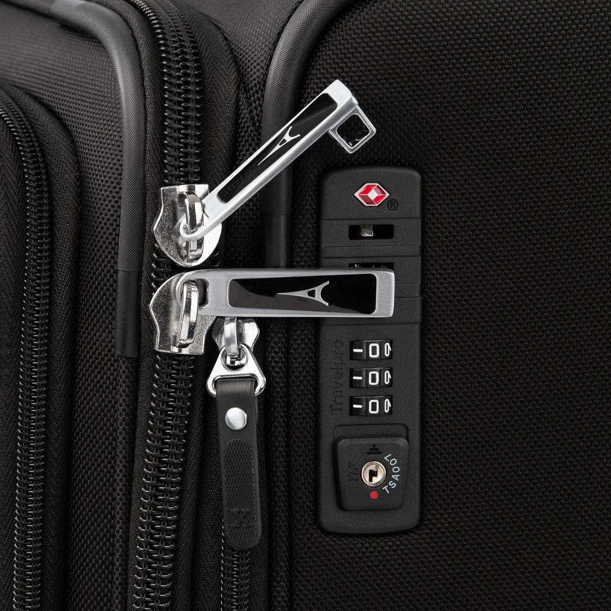 Travelpro Platinum Elite 29" Expandable Spinner 8 Travelpro Platinum Elite 29" Expandable Spinner - Image 8