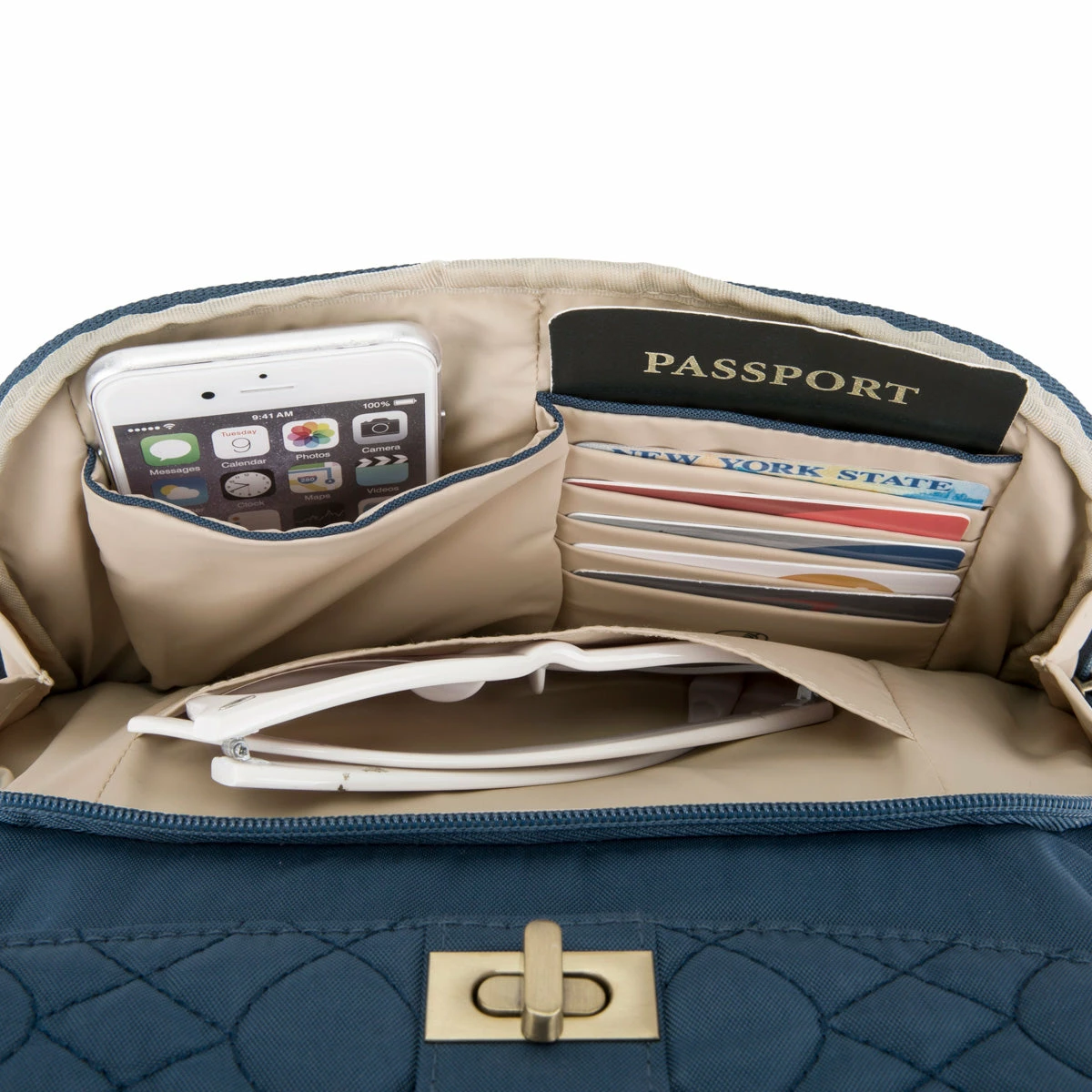 Travelon Anti-Theft Signature Quilted Messenger Bag 4 Travelon Anti-Theft Signature Quilted Messenger Bag - Image 4