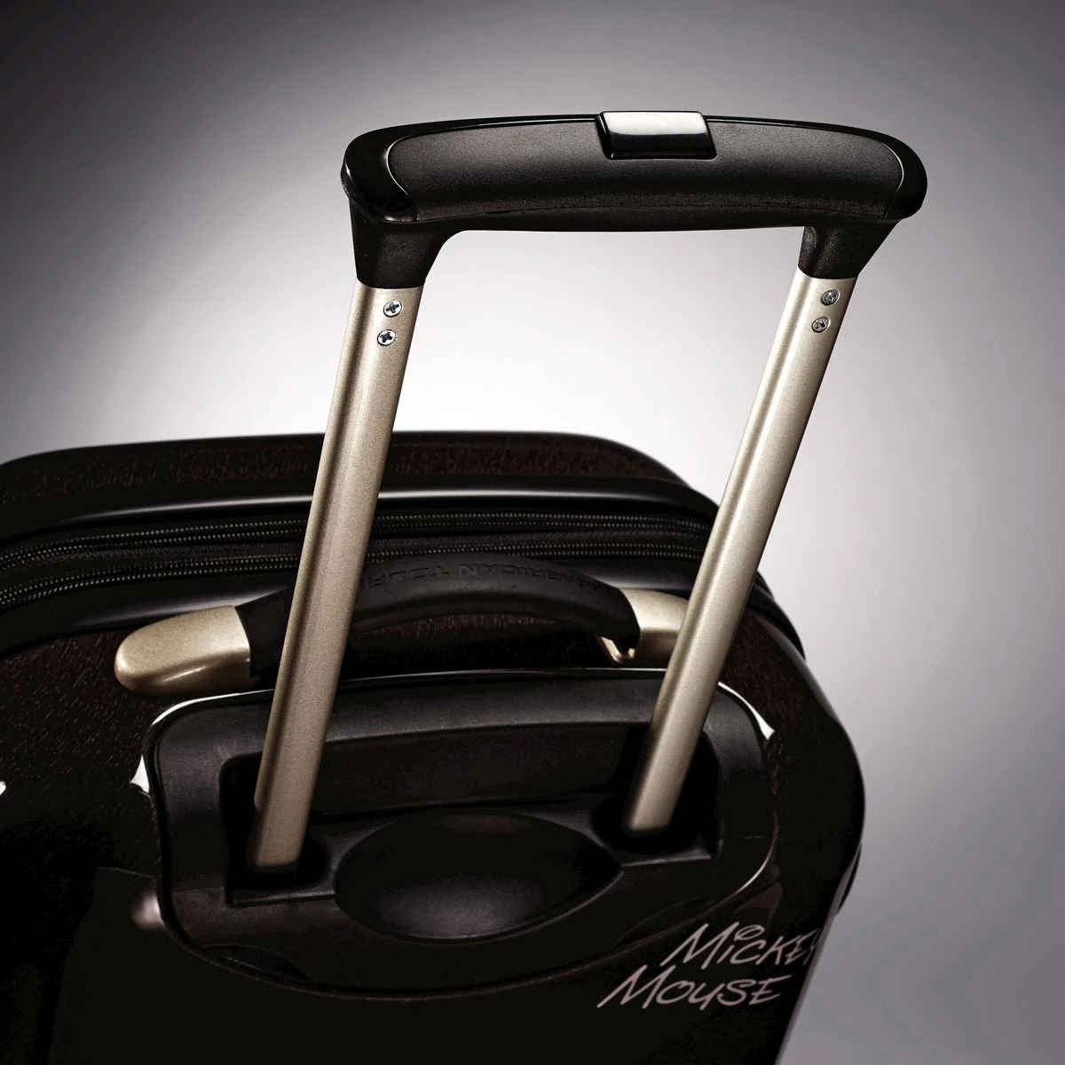 American Tourister Disney Mickey Mouse 21" Hardside Spinner 5 American Tourister Disney Mickey Mouse 21" Hardside Spinner - Image 5