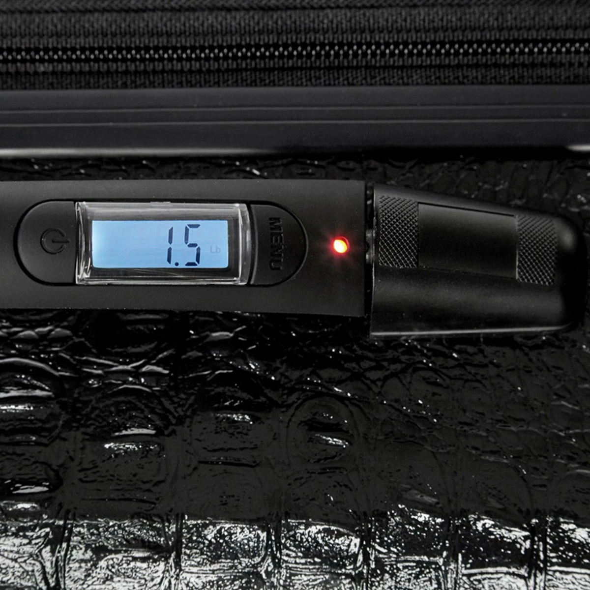 Luggage Tech Nile SMART LUGGAGE 28" Expandable Spinner 9 Luggage Tech Nile SMART LUGGAGE 28" Expandable Spinner - Image 9