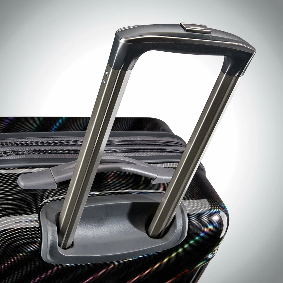 American Tourister Moonlight Iridescent 21" Carry On Spinner 6 American Tourister Moonlight Iridescent 21" Carry On Spinner - Image 6